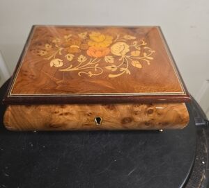 Reuge Inlaid Floral Wooden Music Box with Brass Accents Made In Italy